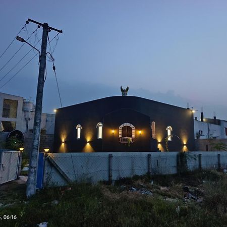 Caveman Guest House Pondicherry Exterior photo